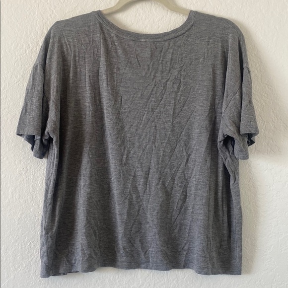 Bundle Gray and Blue Floral Women Tops Size L - Picture 5 of 7